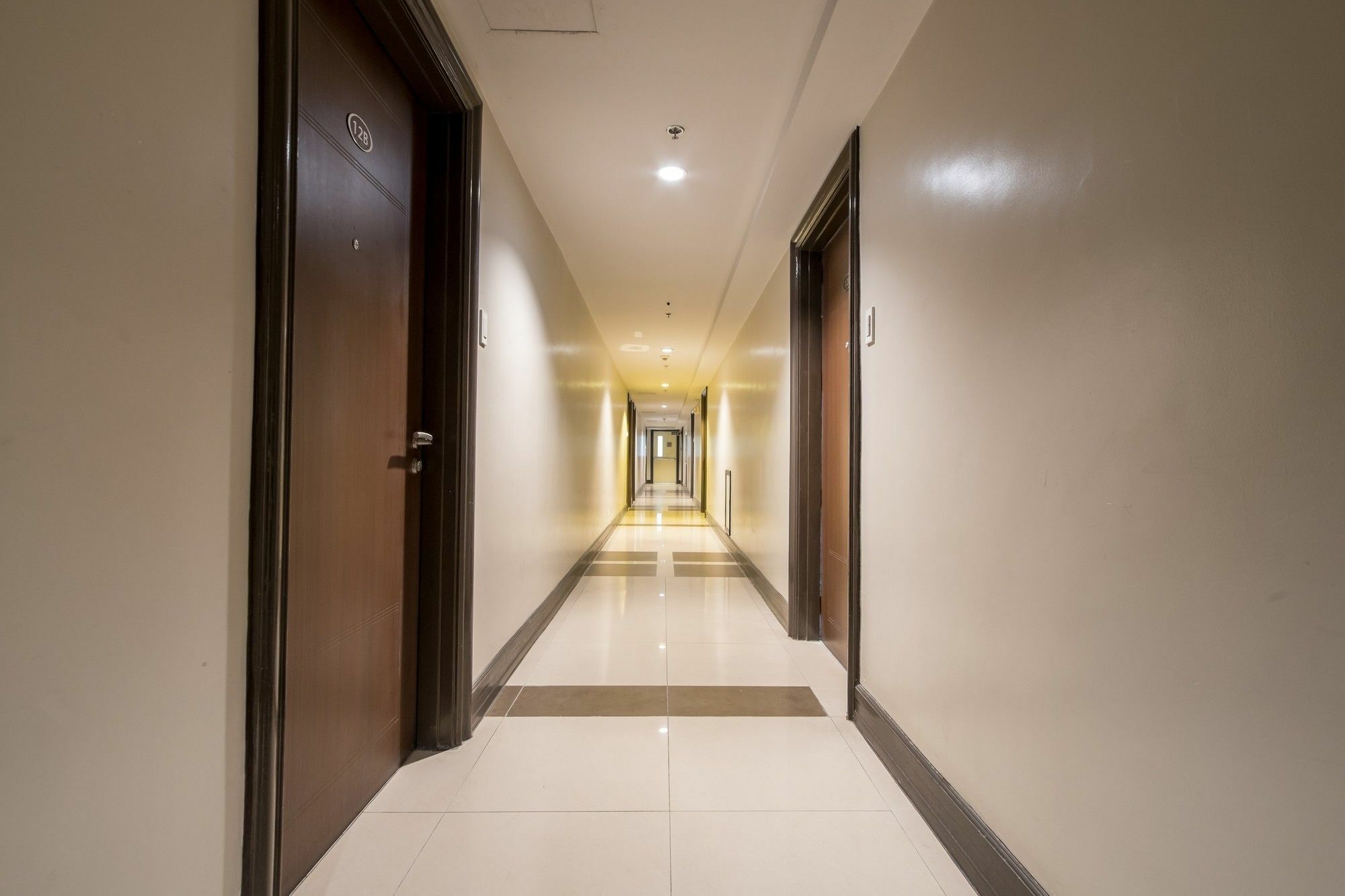 Zen Home Forbeswood Parklane Bgc Taguig Luaran gambar