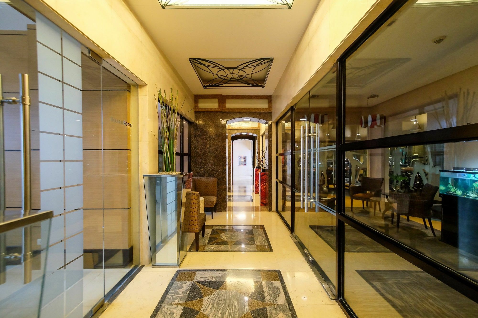 Zen Home Forbeswood Parklane Bgc Taguig Luaran gambar